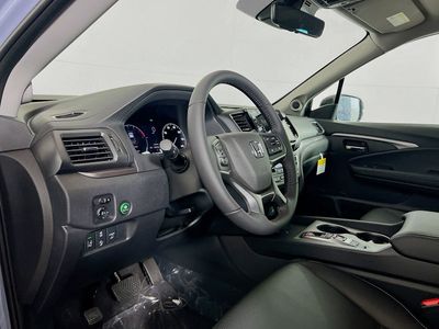 2026 Honda Ridgeline — photo 8 view