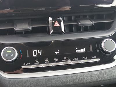 2025 Toyota Corolla — photo 19 view