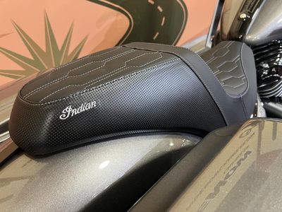 2025 Indian Motorcycle Sport Chief RT Heavy Metal — photo 15 view