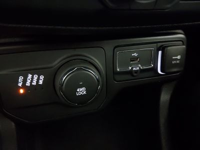 2023 Jeep Renegade - Photo 19