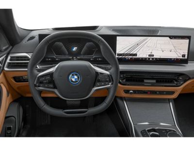 2026 BMW i4 — photo 9 view
