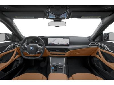 2026 BMW i4 — photo 10 view
