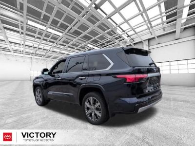 2023 Toyota Sequoia - Photo 4