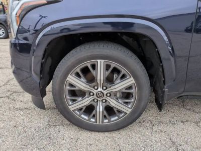 2023 Toyota Sequoia - Photo 8