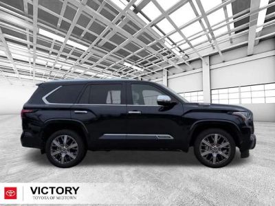 2023 Toyota Sequoia - Photo 2