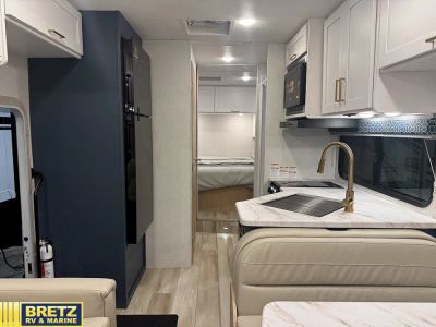 2026 Thor Motor Coach Quantum - Photo 5