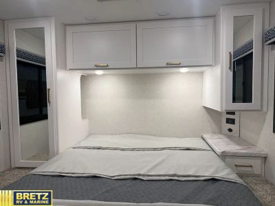 2026 Thor Motor Coach Quantum - Photo 11