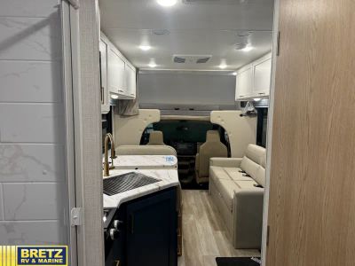 2026 Thor Motor Coach Quantum - Photo 12