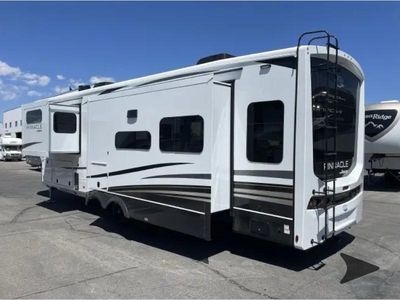 2026 Jayco Pinnacle — photo 8 view