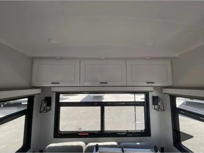 2026 Jayco Pinnacle — photo 14 view