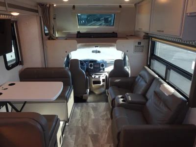 2023 Thor Motor Coach QUANTUM - Photo 3