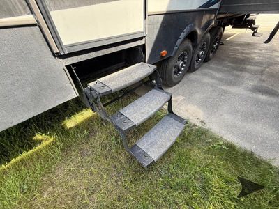 2015 Keystone RV Fuzion — photo 11 view