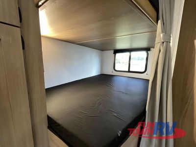 2026 CrossRoads RV Fun Time — photo 40 view