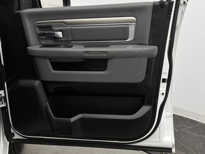 2020 Ram 1500 Classic — photo 30 view