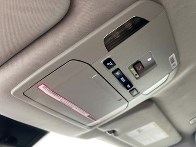 2024 Toyota Highlander — photo 18 view