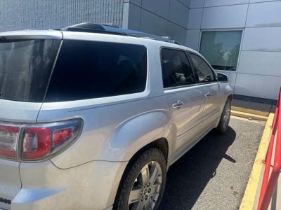 2014 GMC Acadia — interior view