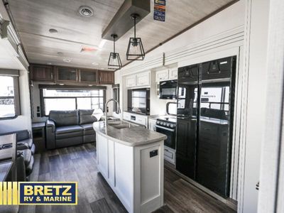 2022 Keystone RV Cougar — photo 7 view