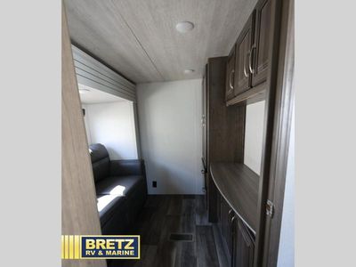 2022 Keystone RV Cougar — photo 11 view