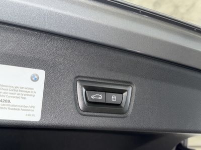 2023 BMW i4 — photo 14 view