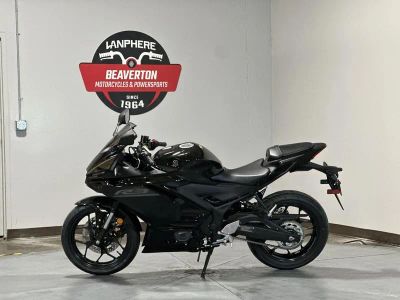 2026 Yamaha YZF-R3 - Photo 9