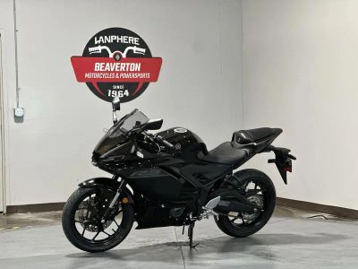 2026 Yamaha YZF-R3 - Photo 8
