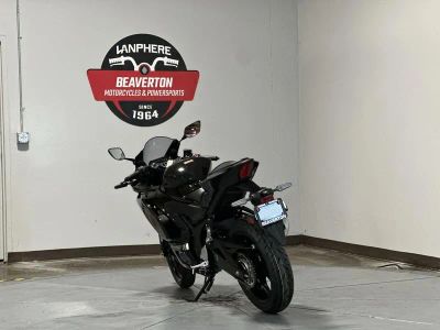 2026 Yamaha YZF-R3 - Photo 2