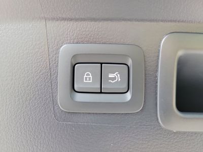 2026 Mazda CX-50 Hybrid — photo 11 view
