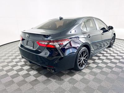 2024 Toyota Camry - Photo 3