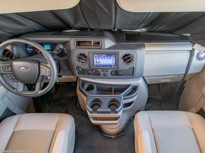 2026 Thor Motor Coach Geneva — photo 29 view