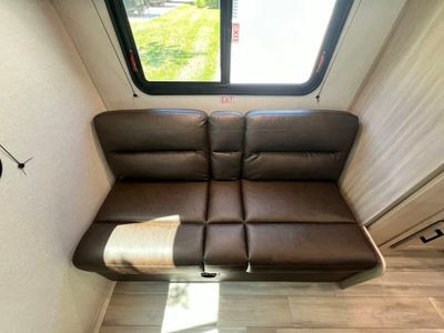 2026 Jayco PROWLER - Photo 11