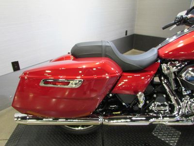 2025 Harley-Davidson FLHX - Street Glide — photo 9 view