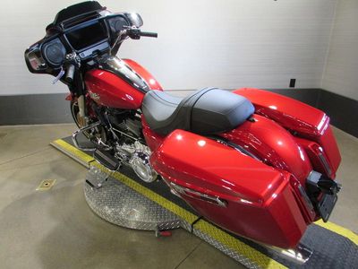 2025 Harley-Davidson FLHX - Street Glide — detail view