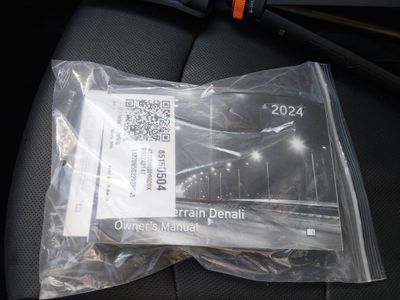 2024 GMC Terrain — photo 16 view