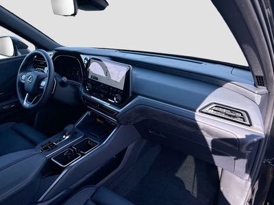 2026 Lexus TX — photo 15 view