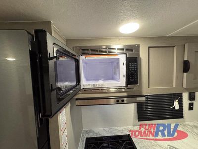 2026 Coachmen RV Clipper 6K Series — photo 26 view