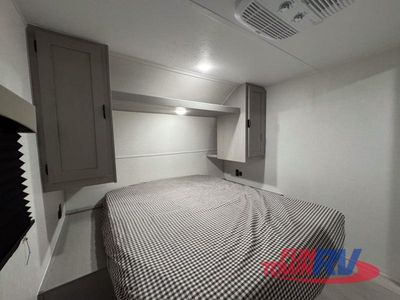 2026 Coachmen RV Clipper 6K Series — photo 46 view