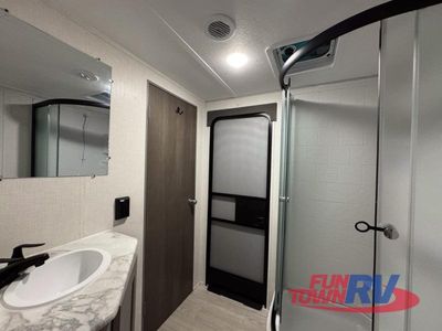 2026 Coachmen RV Clipper 6K Series — photo 38 view