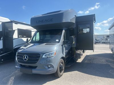 2026 Grand Lineage Series M — side profile view