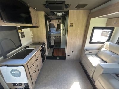 2026 Grand Lineage Series M — photo 9 view