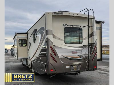 2019 Thor Motor Coach Windsport — interior view