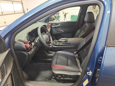 2026 Chevrolet Equinox — photo 9 view