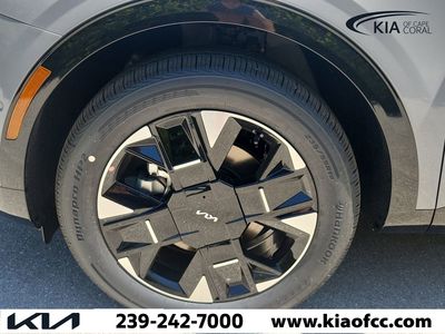 2026 Kia Sportage Hybrid — photo 8 view