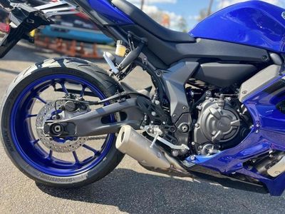 2025 Yamaha YZF-R7 - Photo 10