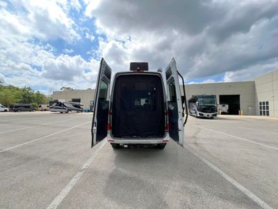 2023 Thor Motor Coach TRANQUILITY - Photo 2