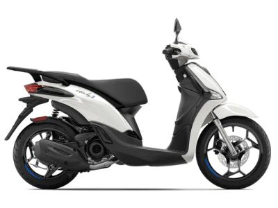 2026 Piaggio Liberty 50 S — front three-quarter view
