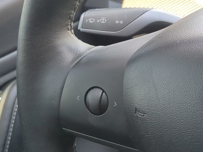 2020 Tesla Model 3 - Photo 27