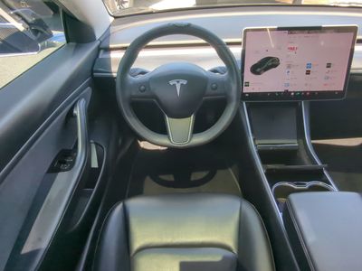 2020 Tesla Model 3 - Photo 17