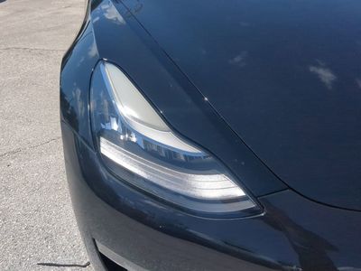 2020 Tesla Model 3 - Photo 10