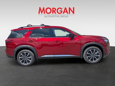 2026 Nissan Pathfinder — side profile view