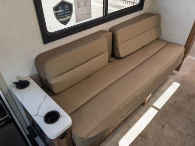 2027 Thor Motor Coach CHATEAU — photo 13 view